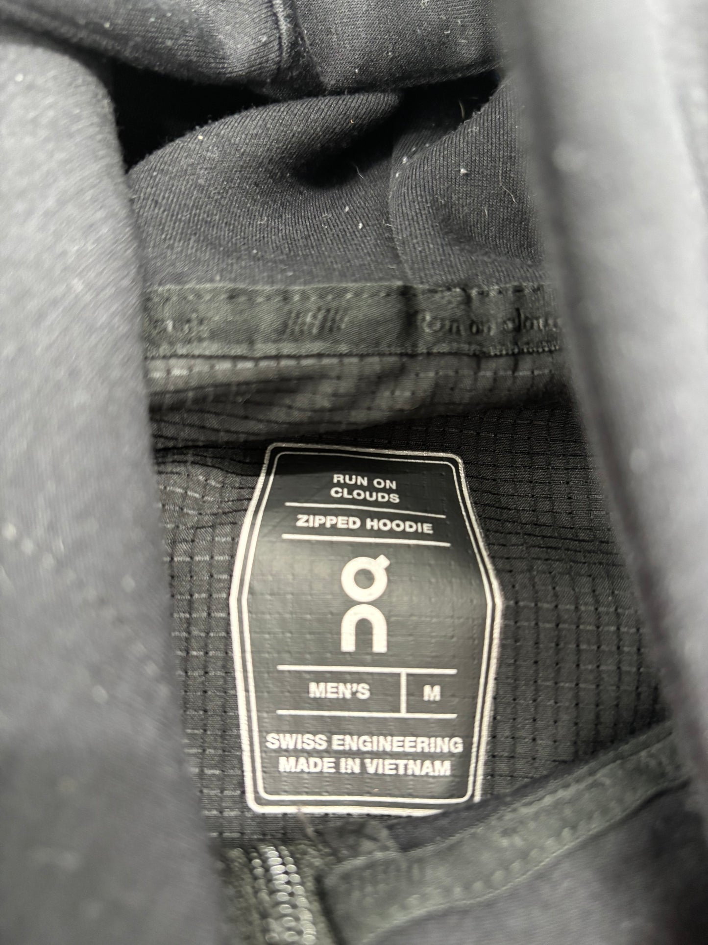 ON RUNNING HOODIE