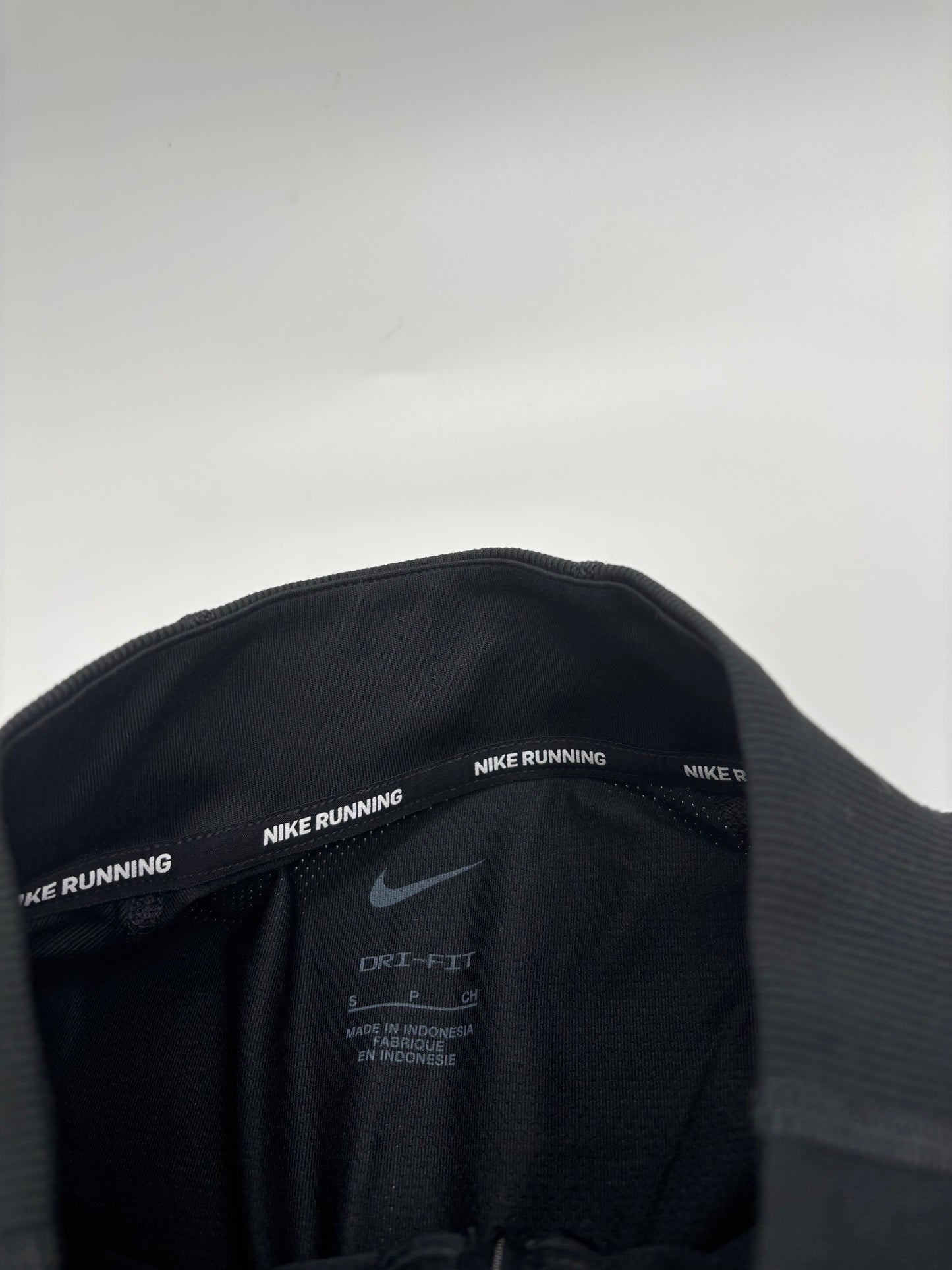 NIKE HALF ZIP