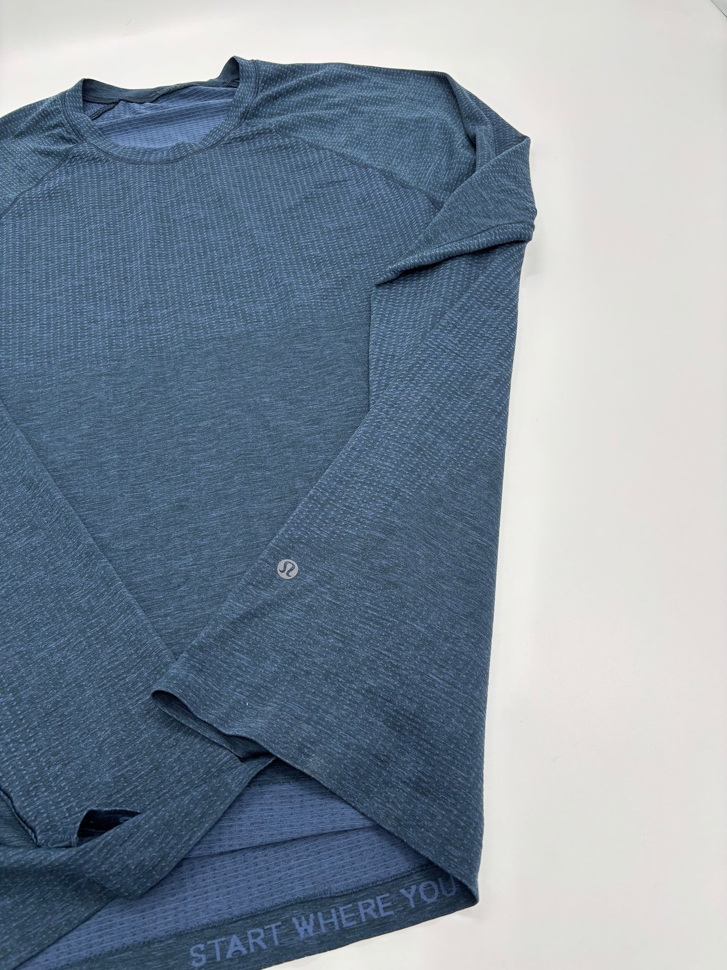 LULULEMON LONG SLEEVED TOP