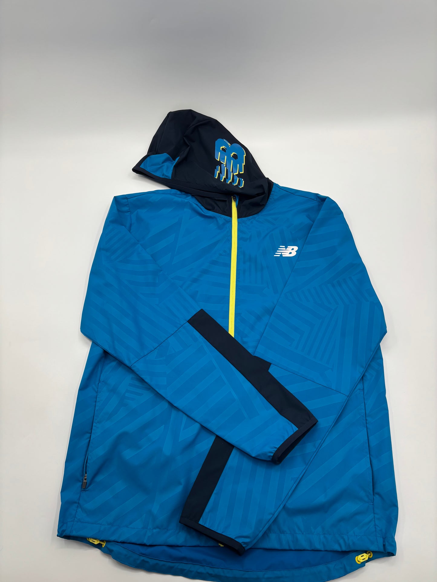 NEW BALANCE JACKET