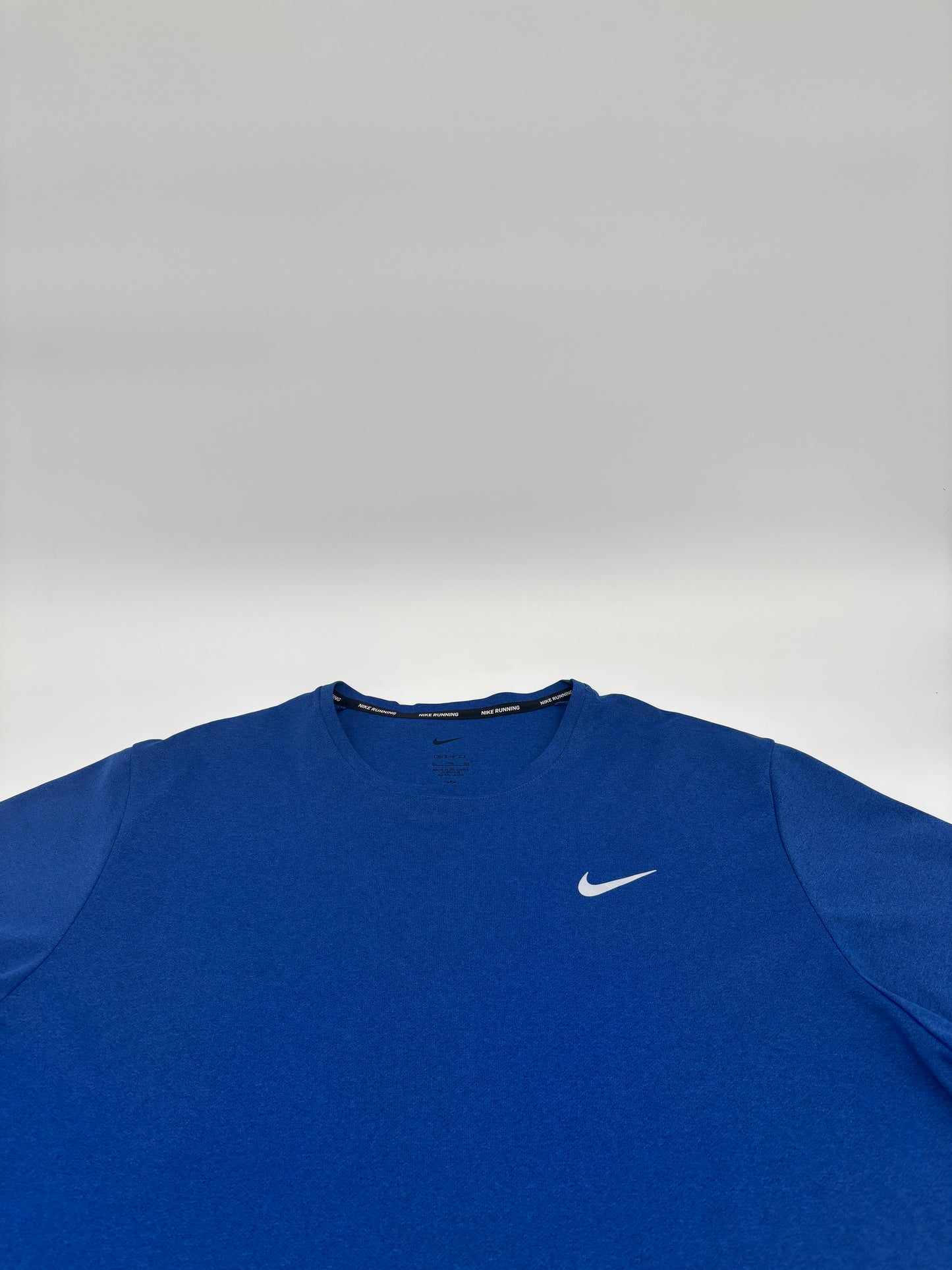 NIKE T-SHIRT