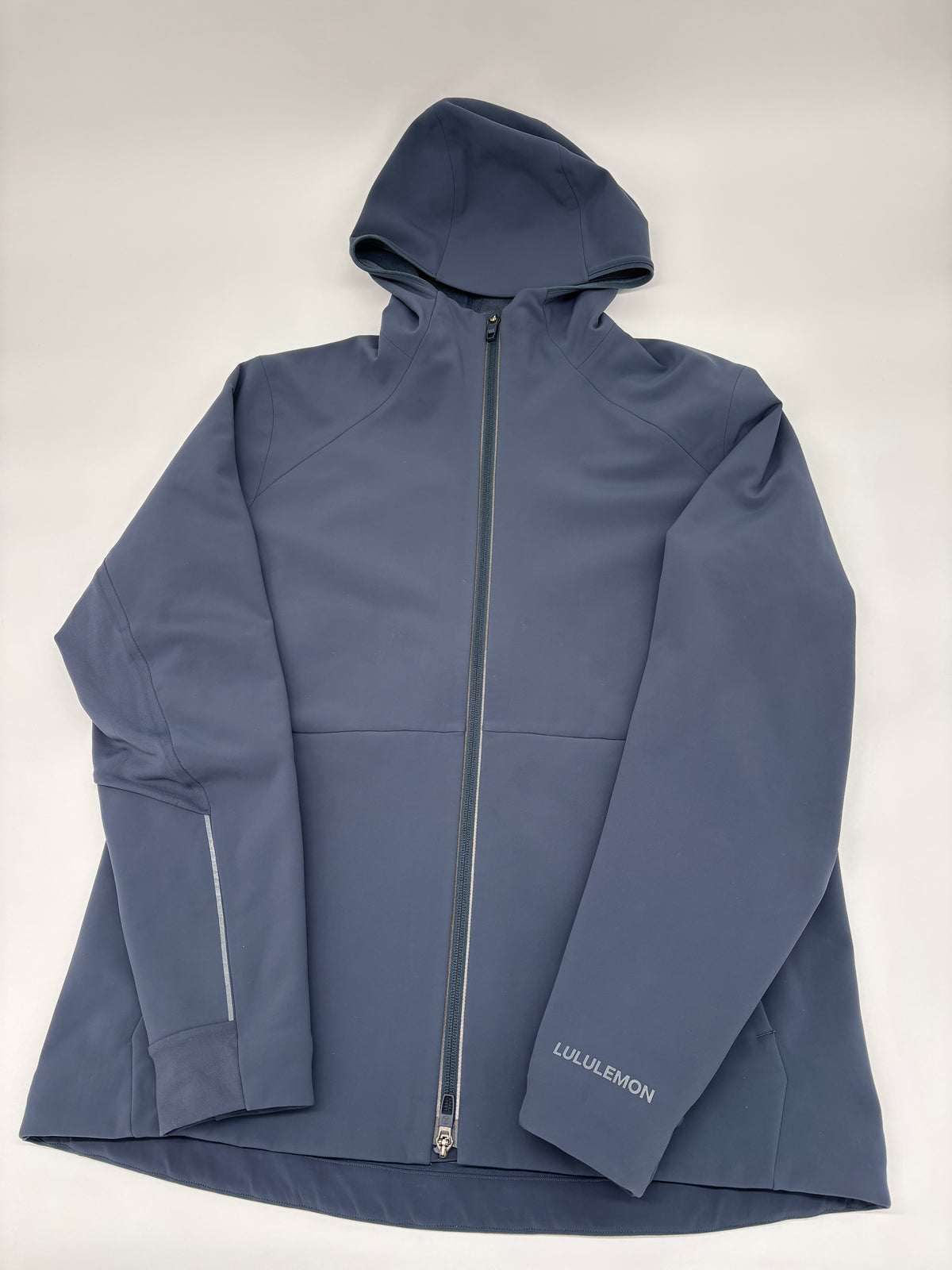 LULULEMON CROSS CHILL CITY JACKET