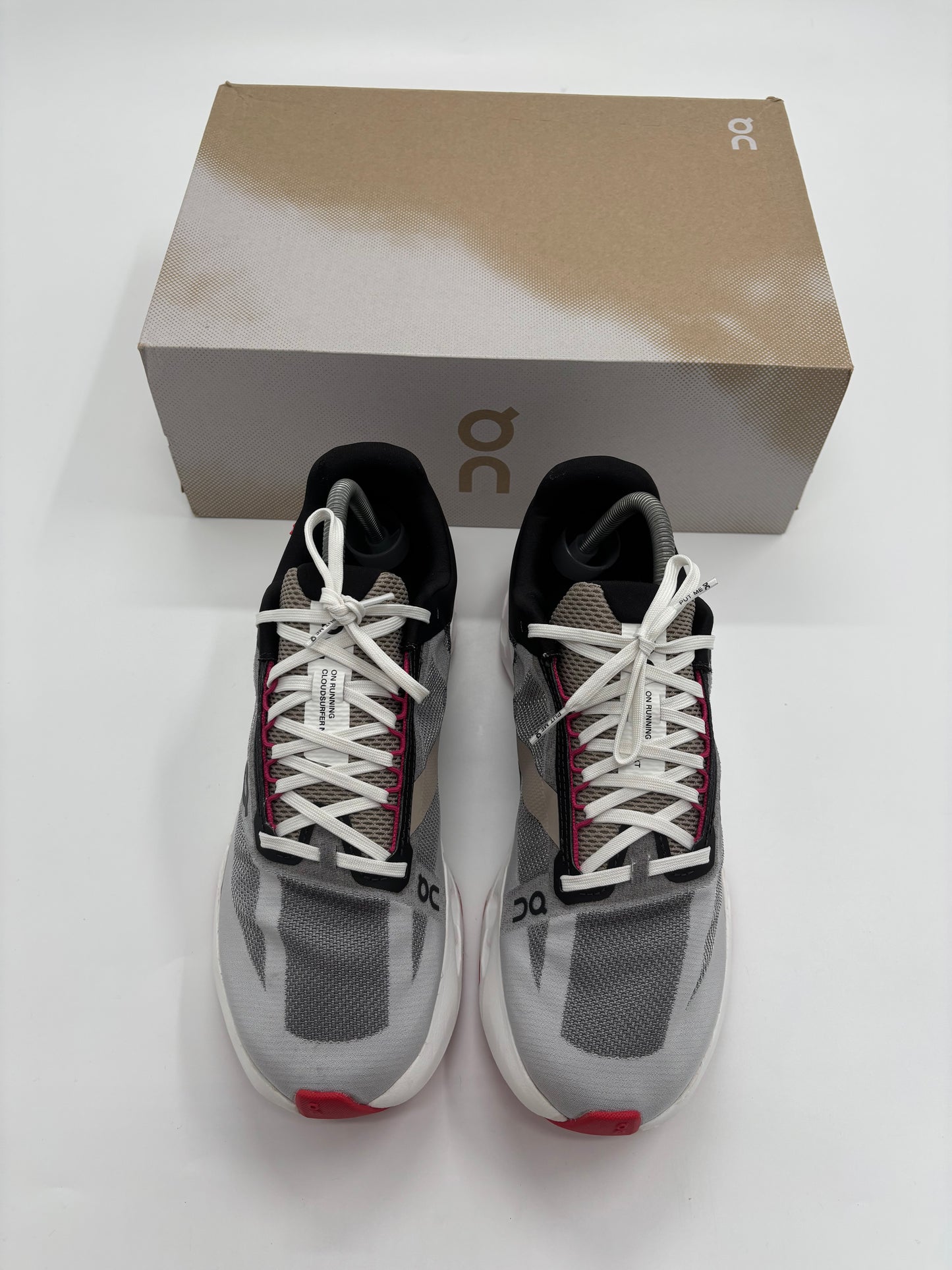 ON CLOUDSURFER TRAINERS
