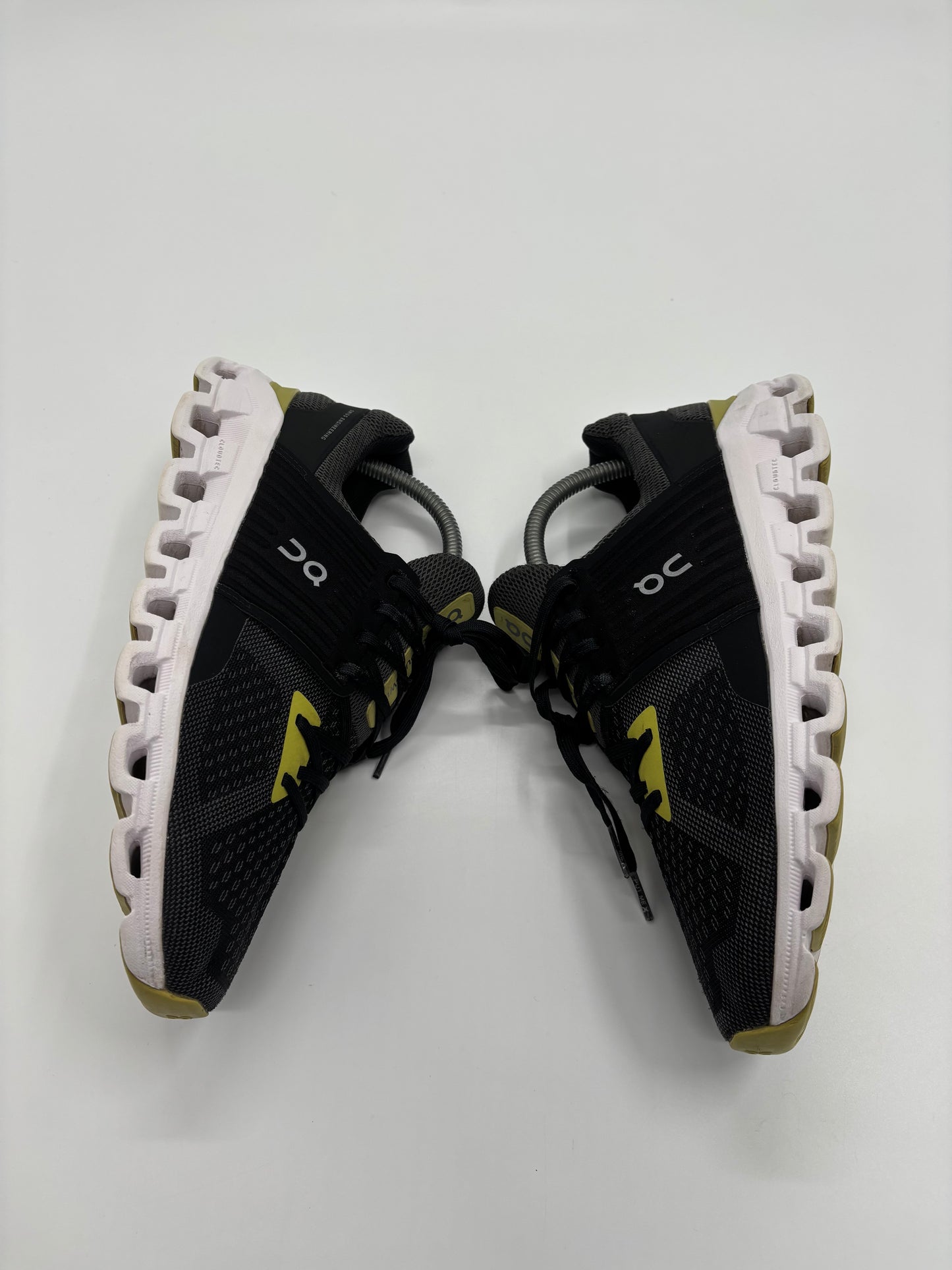ON CLOUDSWIFT TRAINERS