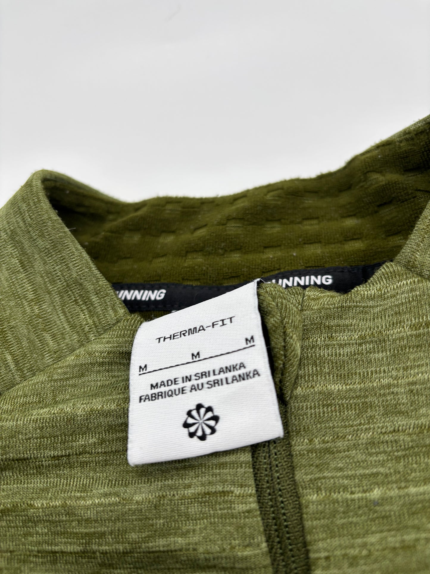 NIKE THERMA HALF ZIP