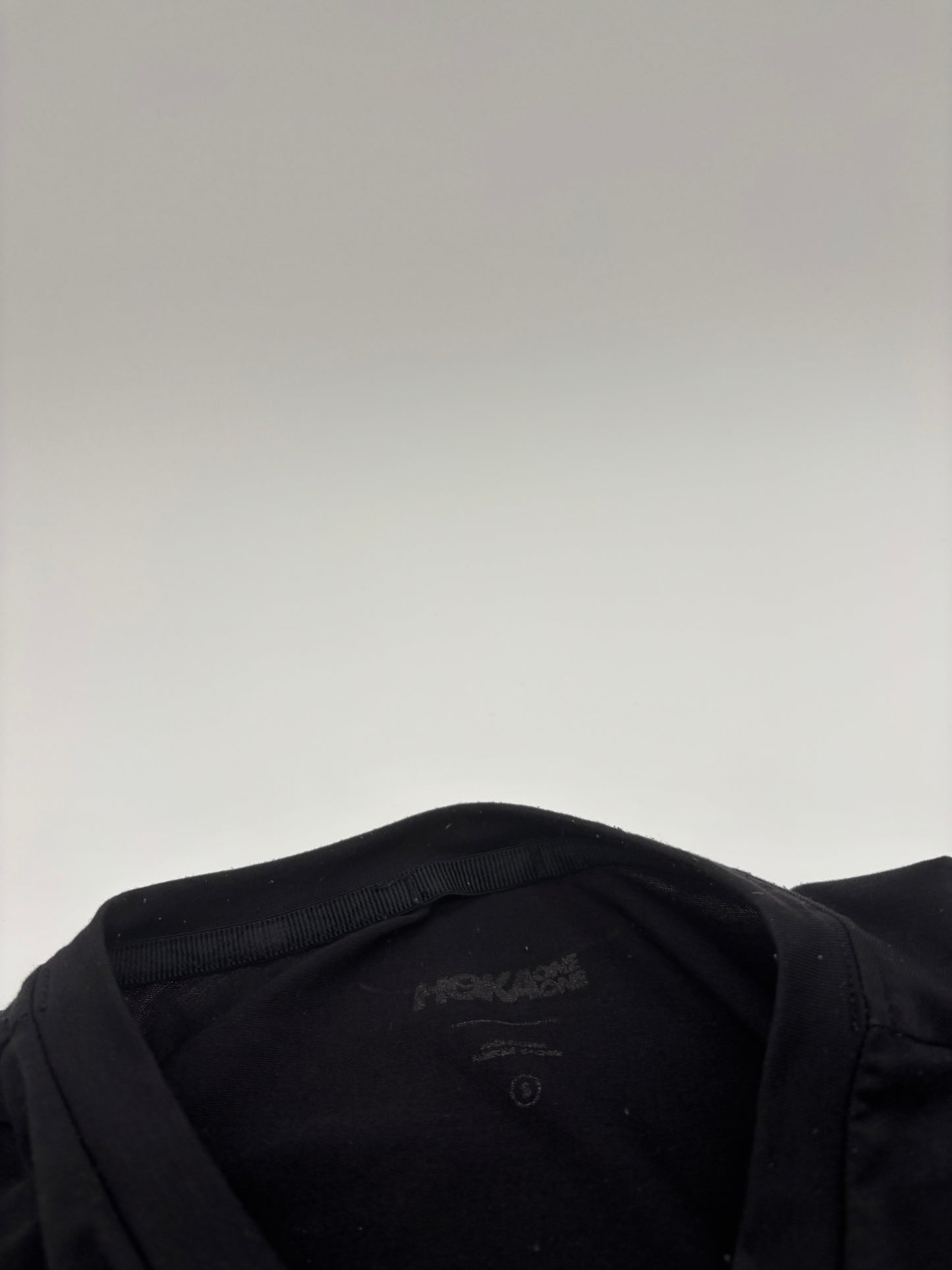 HOKA T-SHIRT