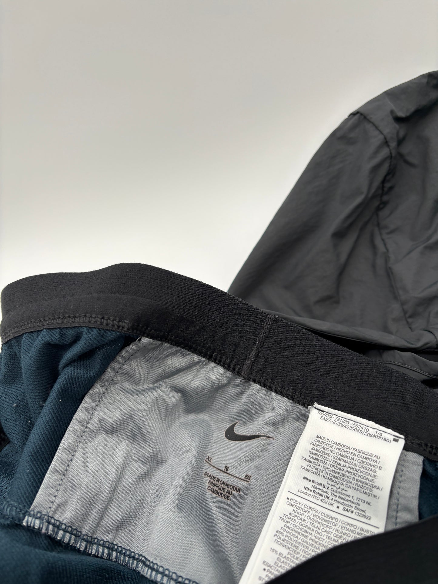 NIKE TRACKSUIT