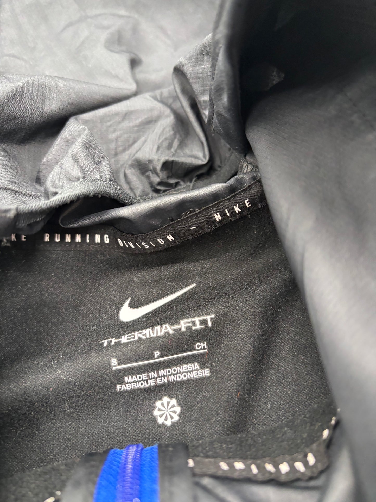 NIKE THERMA REFLECTIVE JACKET