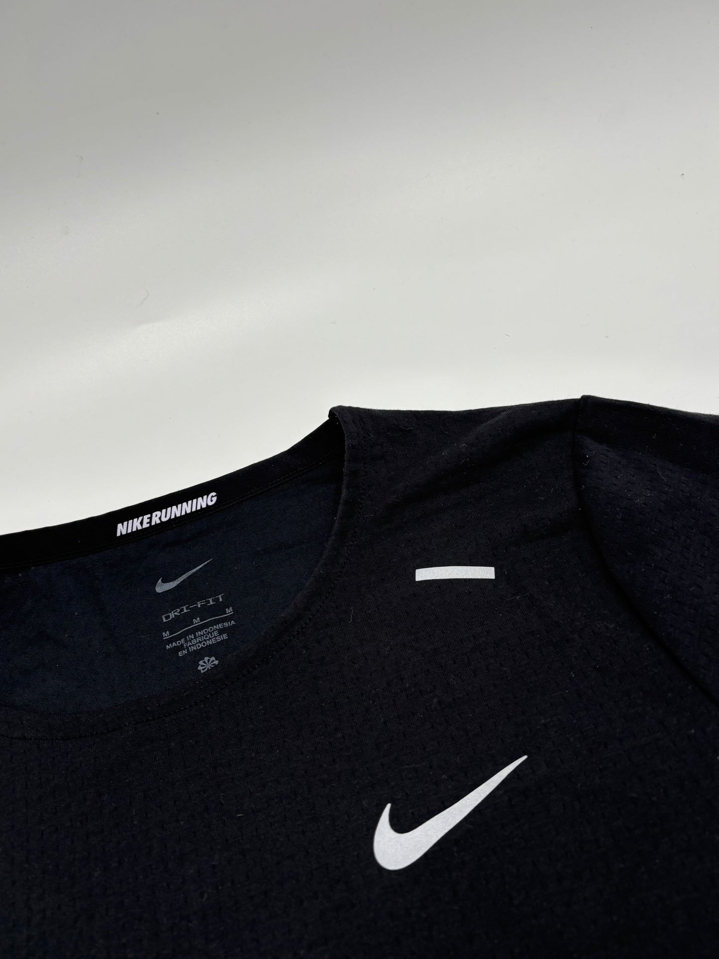 NIKE T-SHIRT
