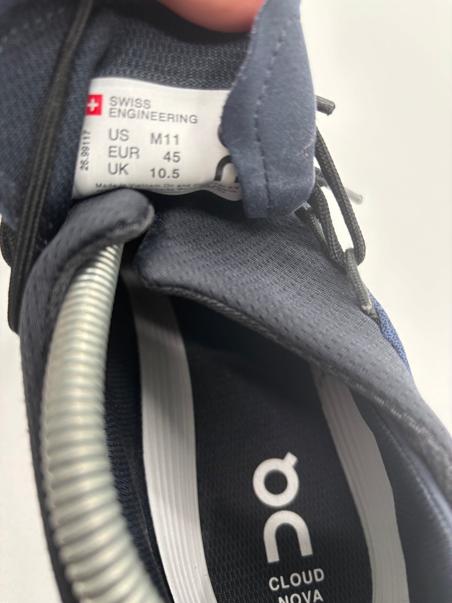 ON CLOUDNOVA TRAINERS