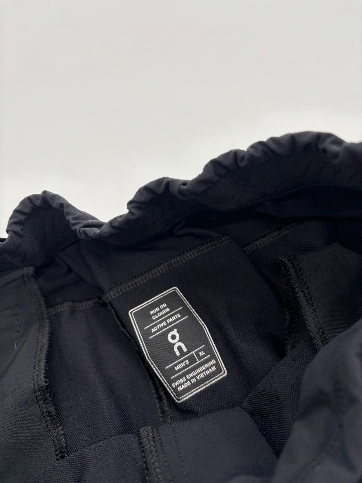 ON RUNNING PANTS