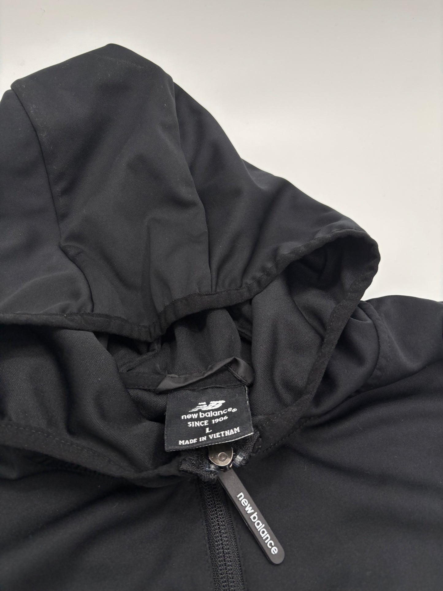 NEW BALANCE TRACKSUIT