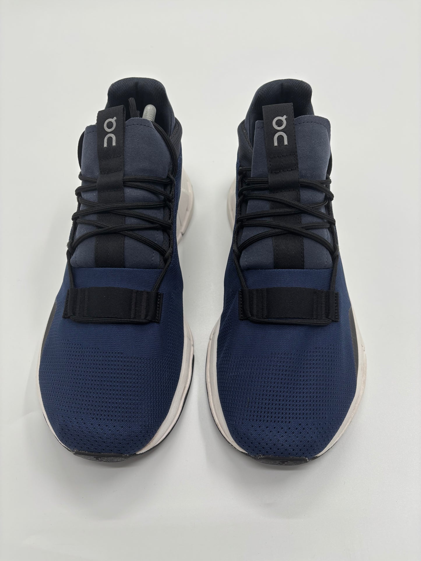 ON CLOUDNOVA TRAINERS