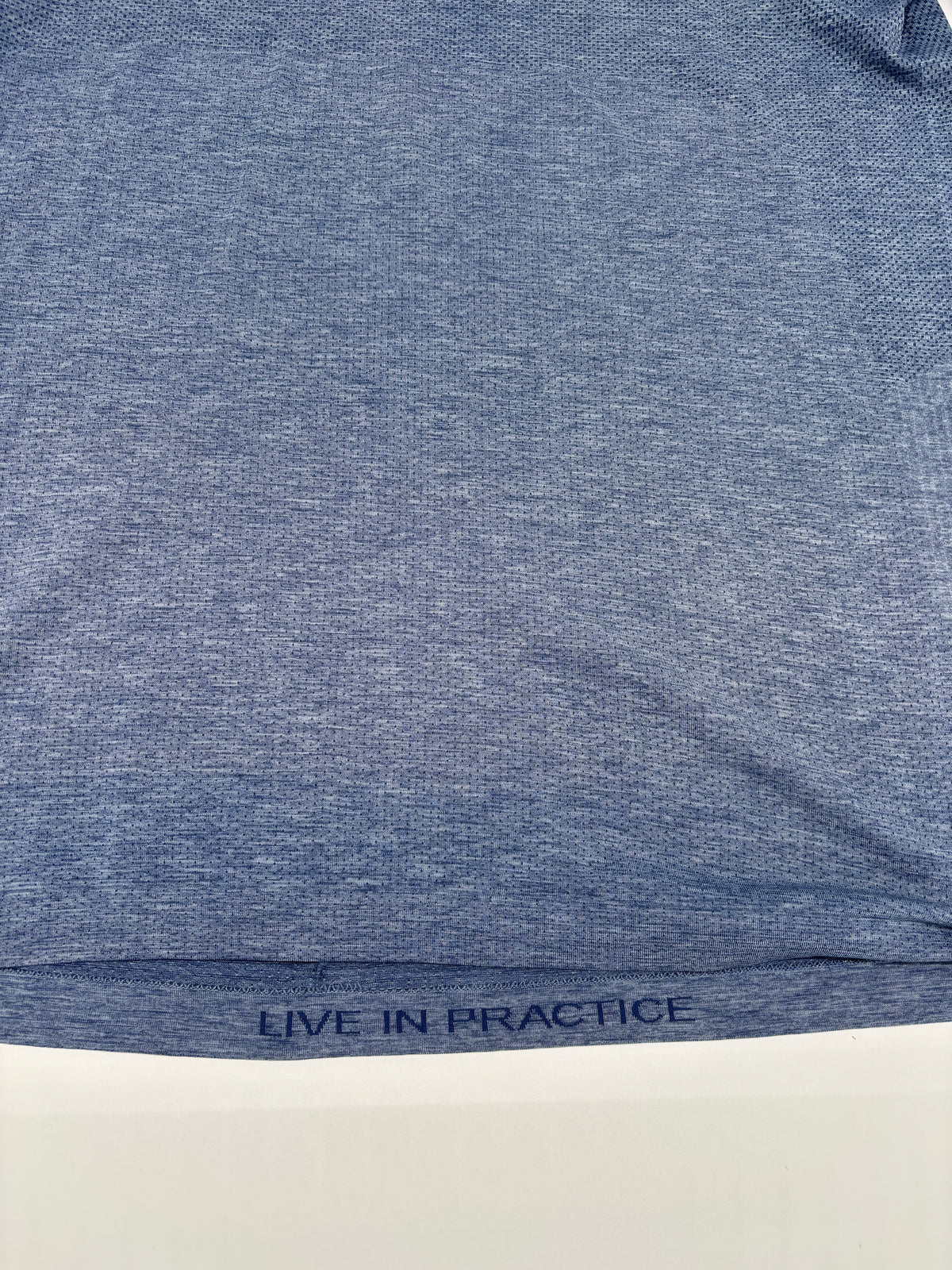 LULULEMON T-SHIRT