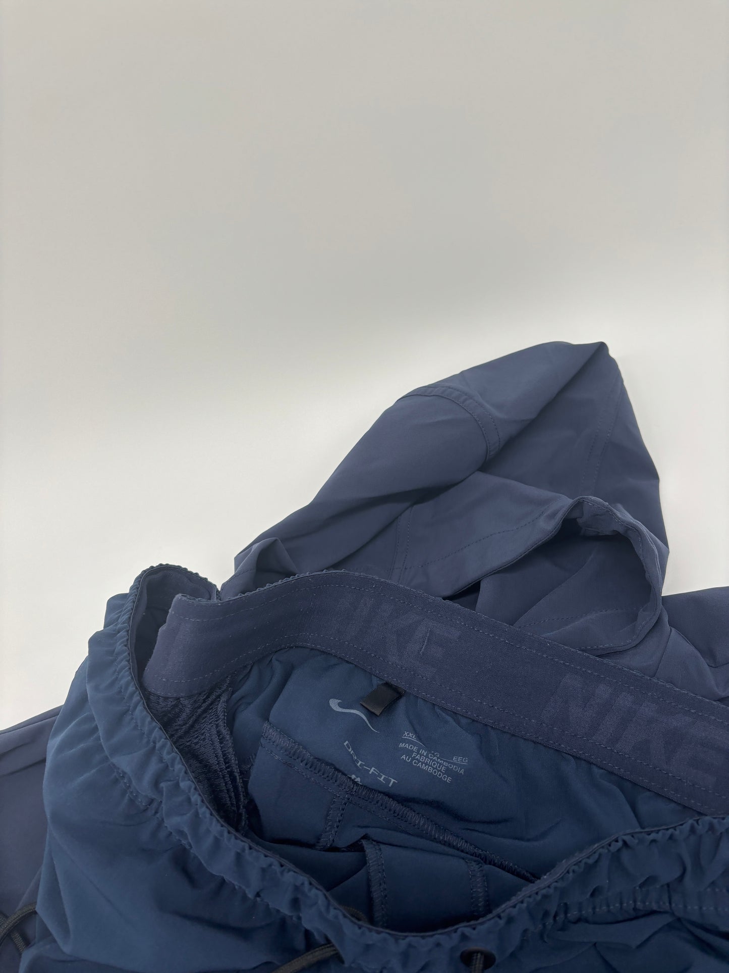 NIKE TRACKSUIT
