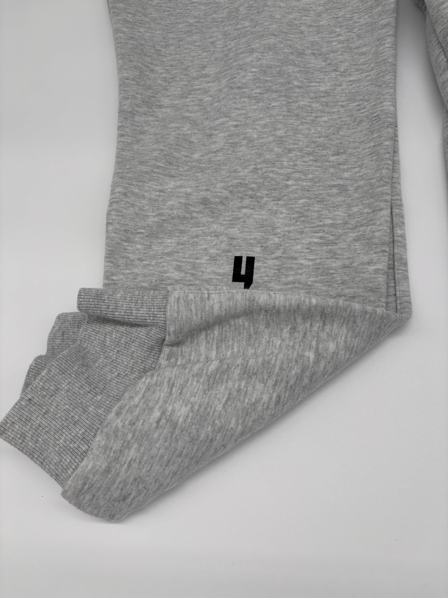 YELIR TRACKSUIT