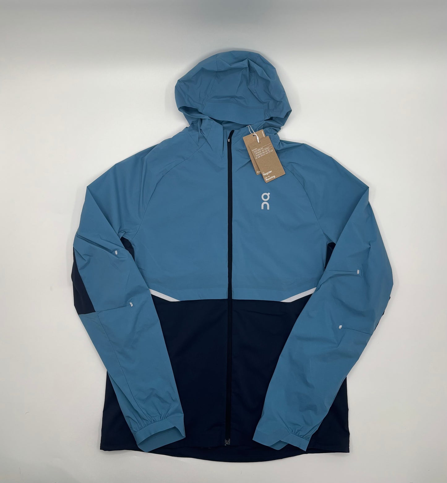 ON RUNNING JACKET