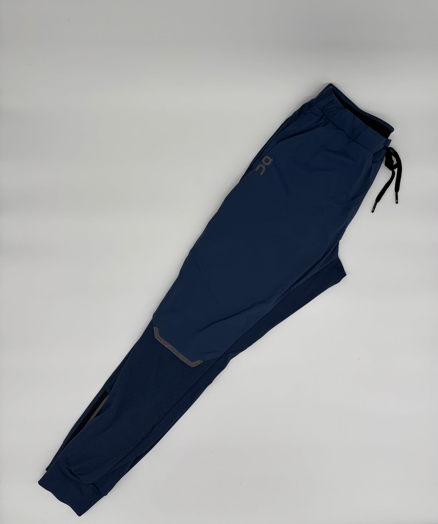 ON RUNNING PANTS