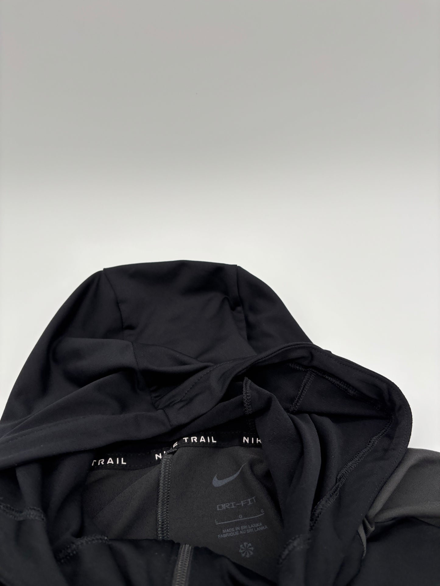 NIKE TRAIL HOODIE