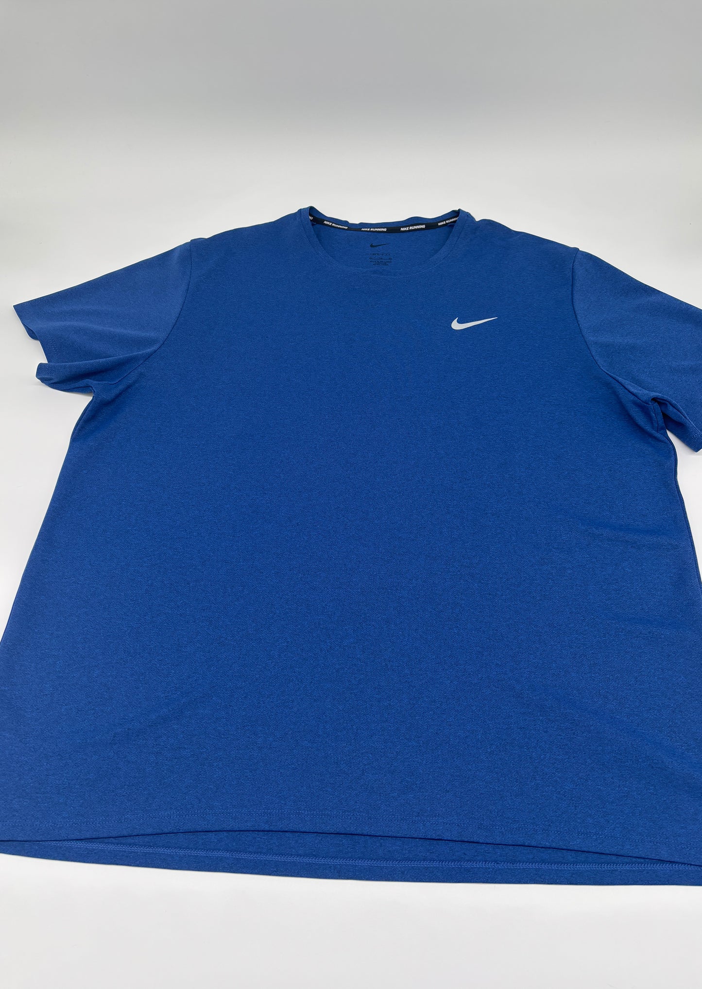NIKE T-SHIRT