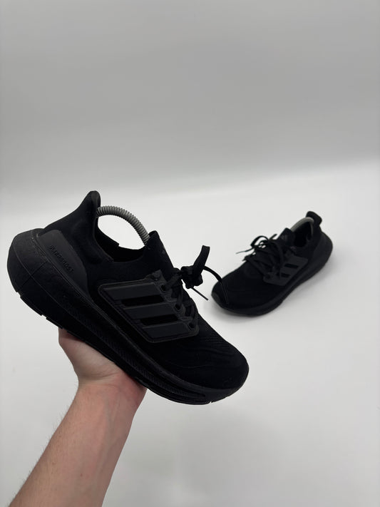 ADIDAS ULTRABOOST TRAINERS