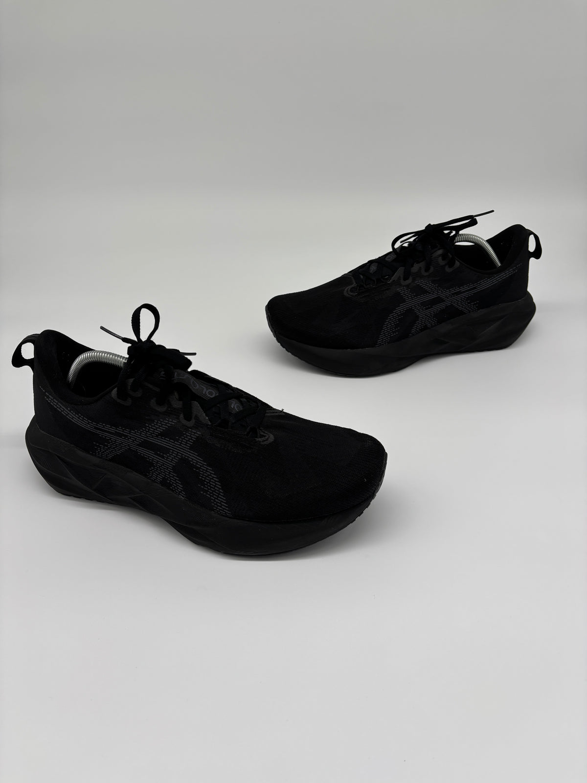 ASICS NOVABLAST TRAINERS