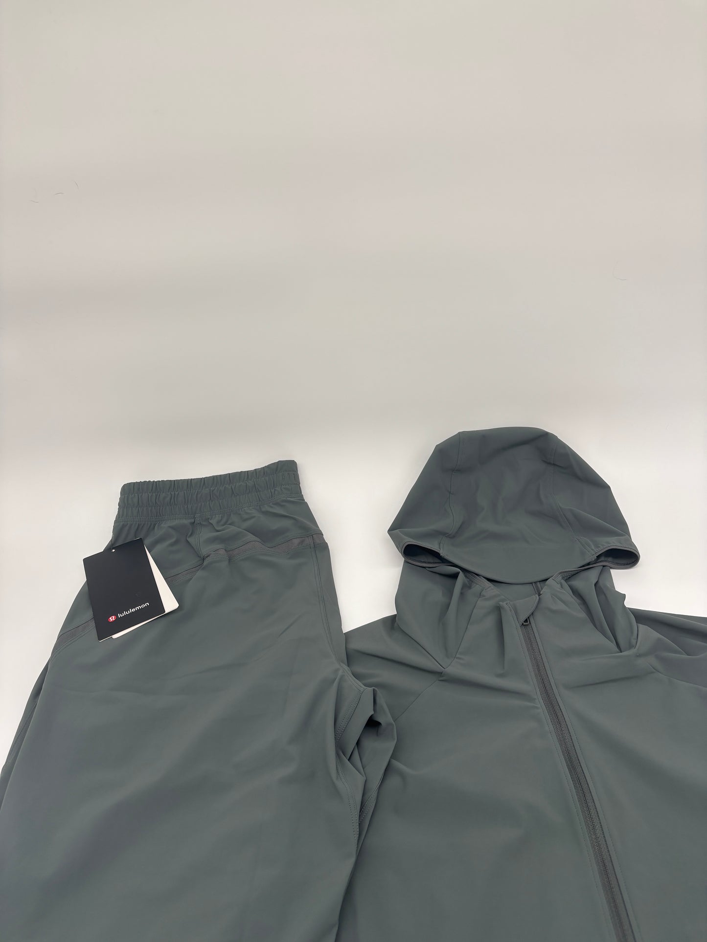 LULULEMON TRACKSUIT “ONYX GREY”