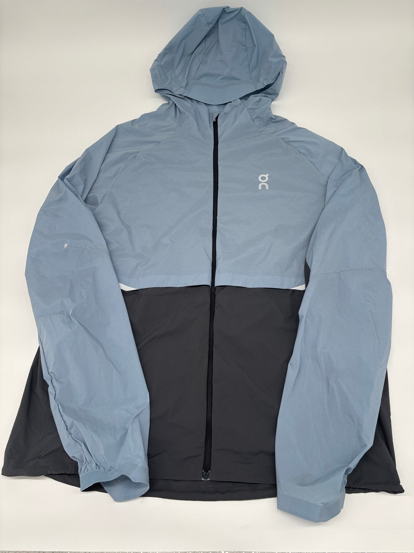 ON RUNNING JACKET