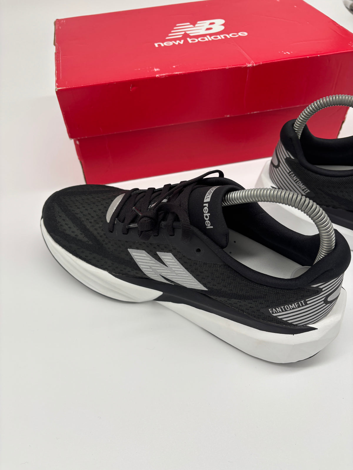 NEW BALANCE FUELCELL TRAINERS