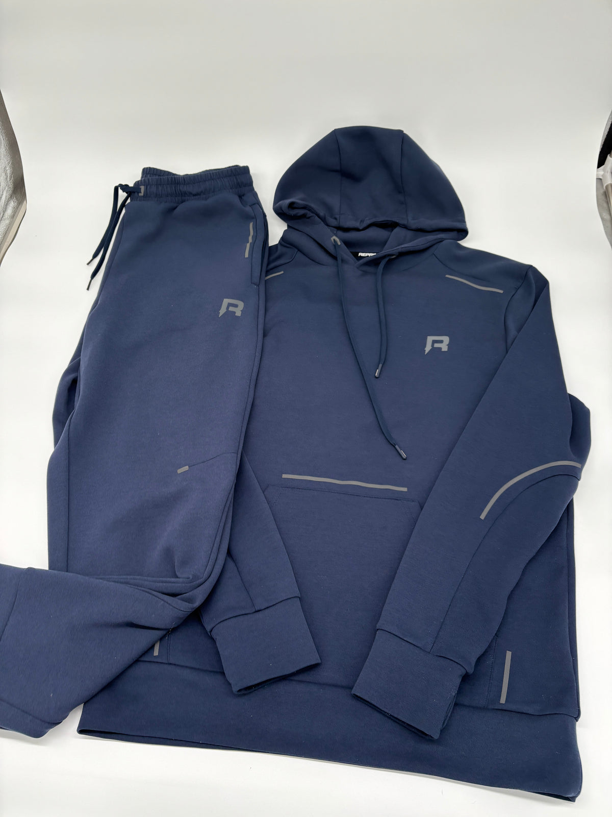 REPRIMO TRACKSUIT