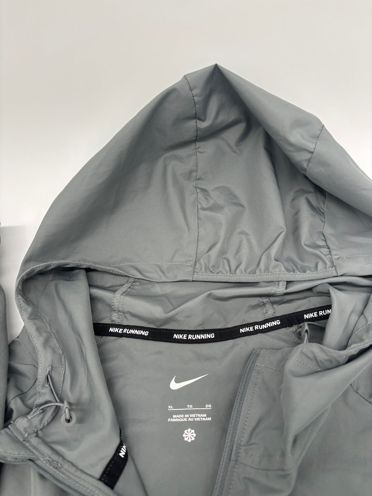NIKE TRACKSUIT