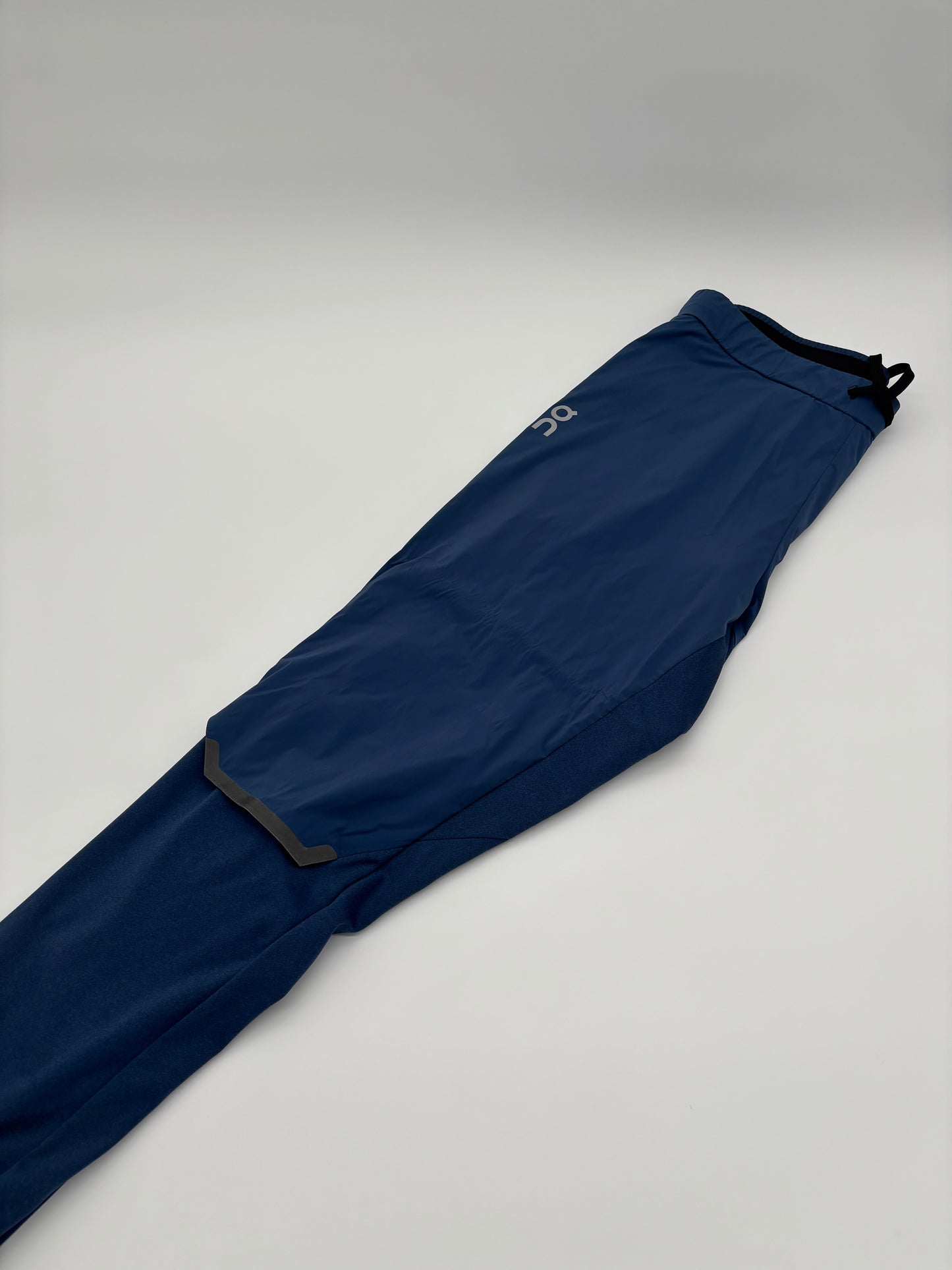 ON RUNNING PANTS