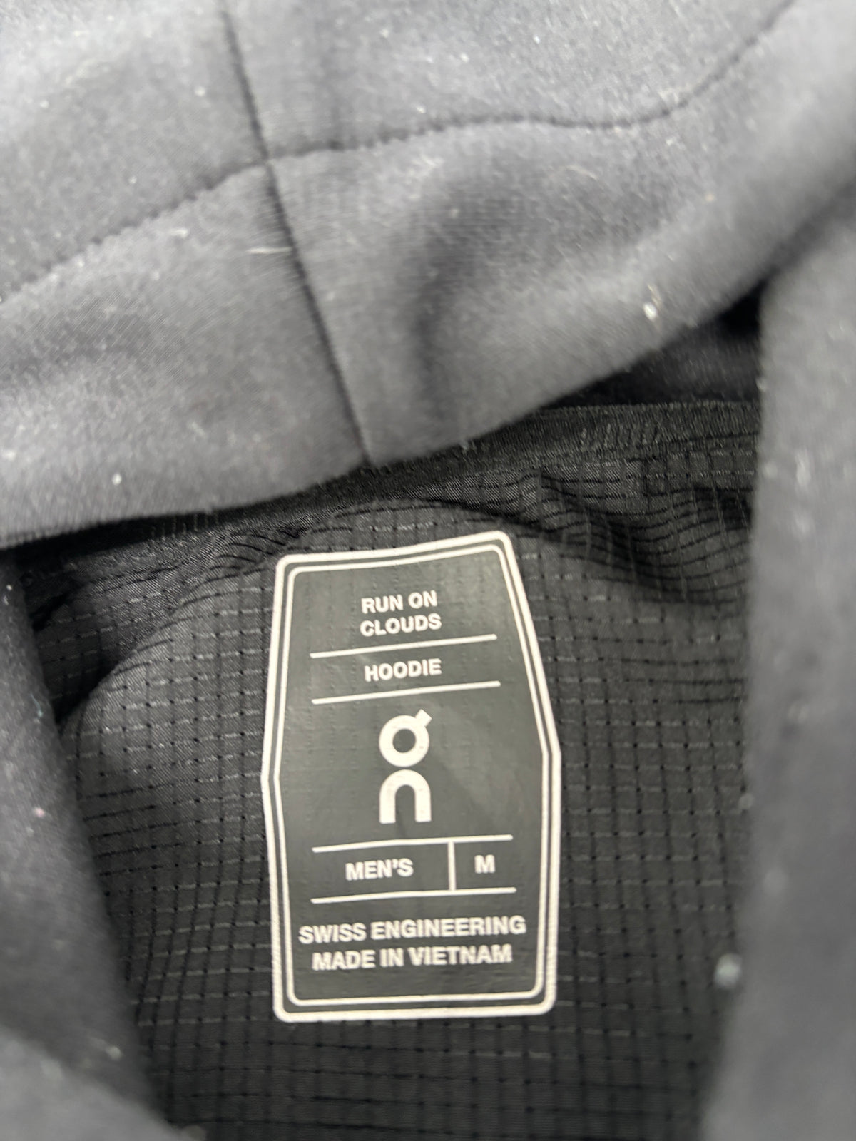 ON RUNNING TRACKSUIT