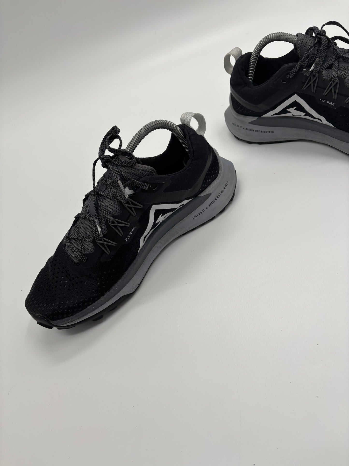 NIKE TRAIL SHOES