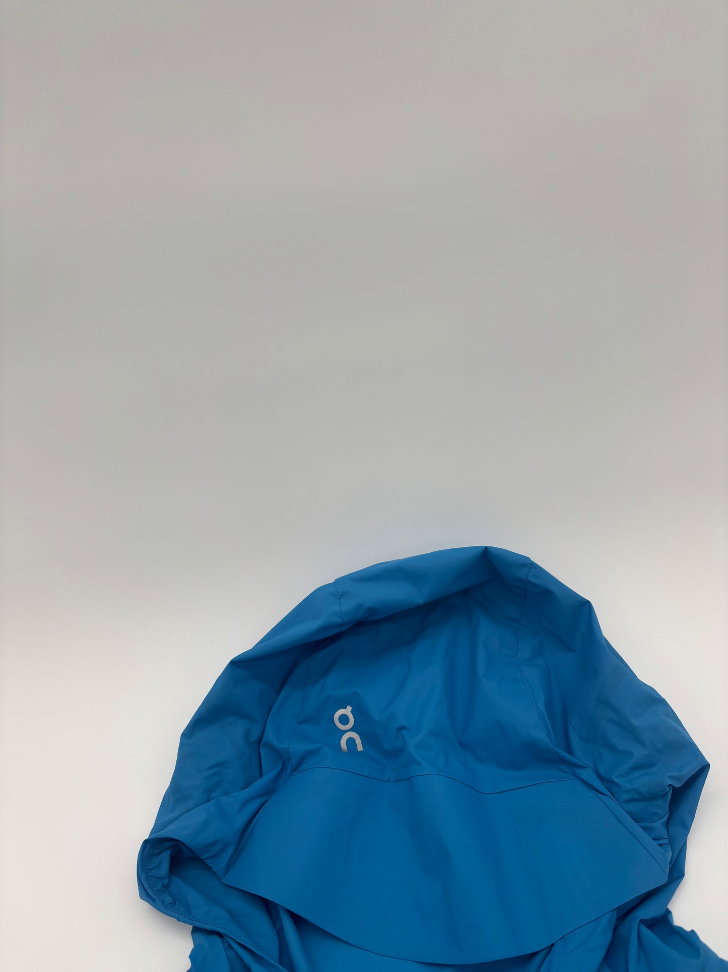 ON RUNNING JACKET