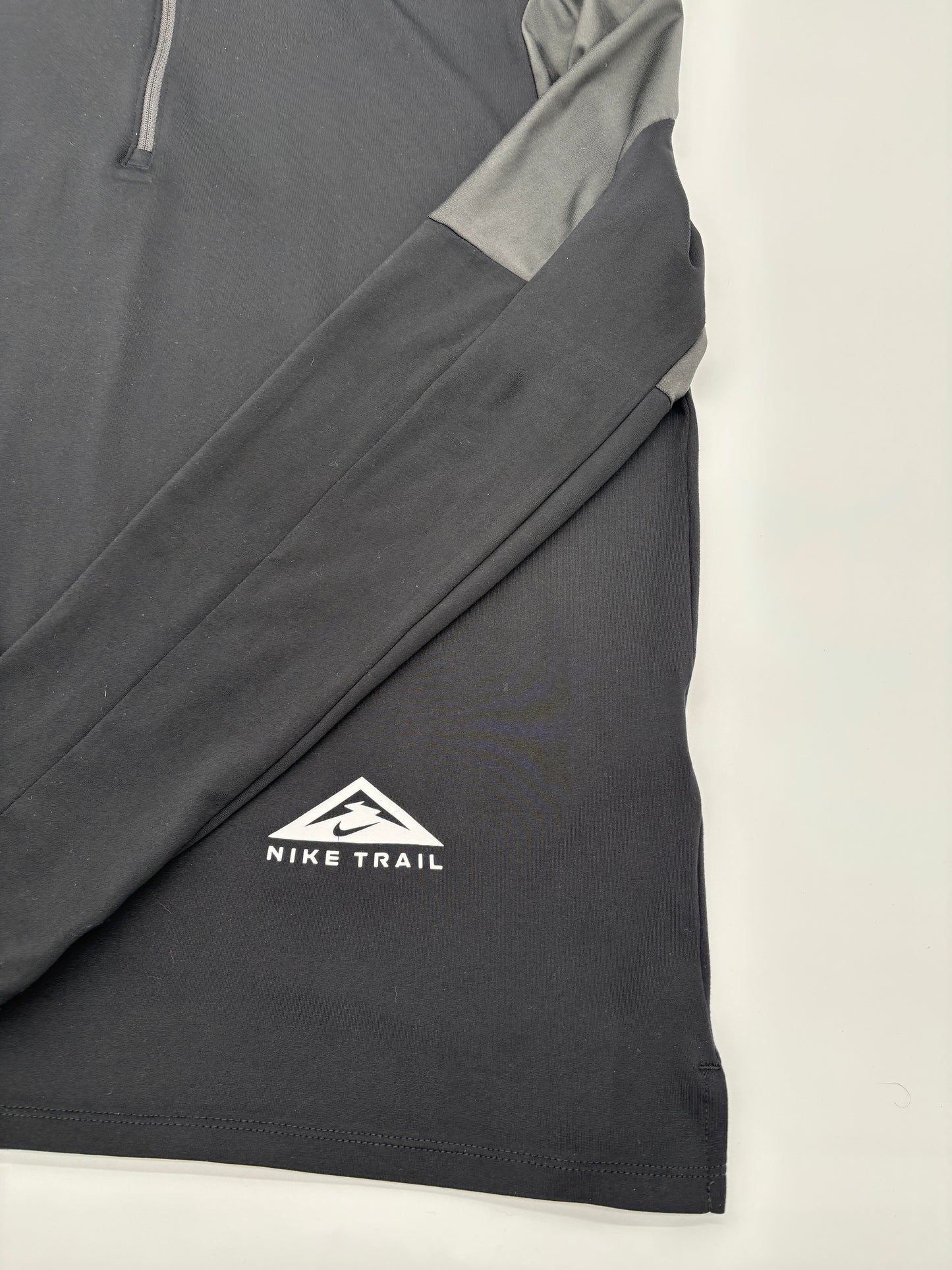 NIKE TRAIL HOODIE