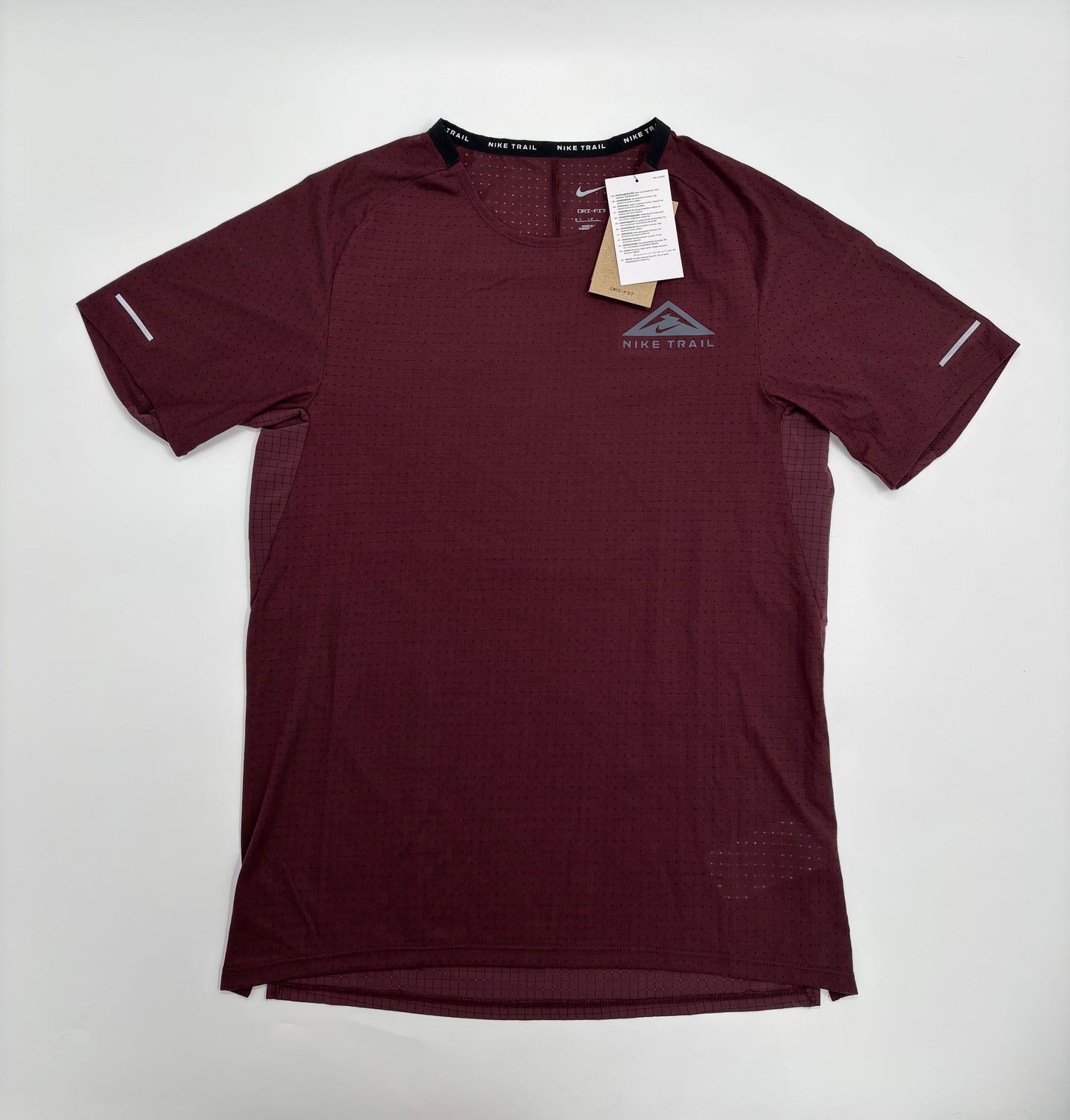 NIKE TRAIL T-SHIRT