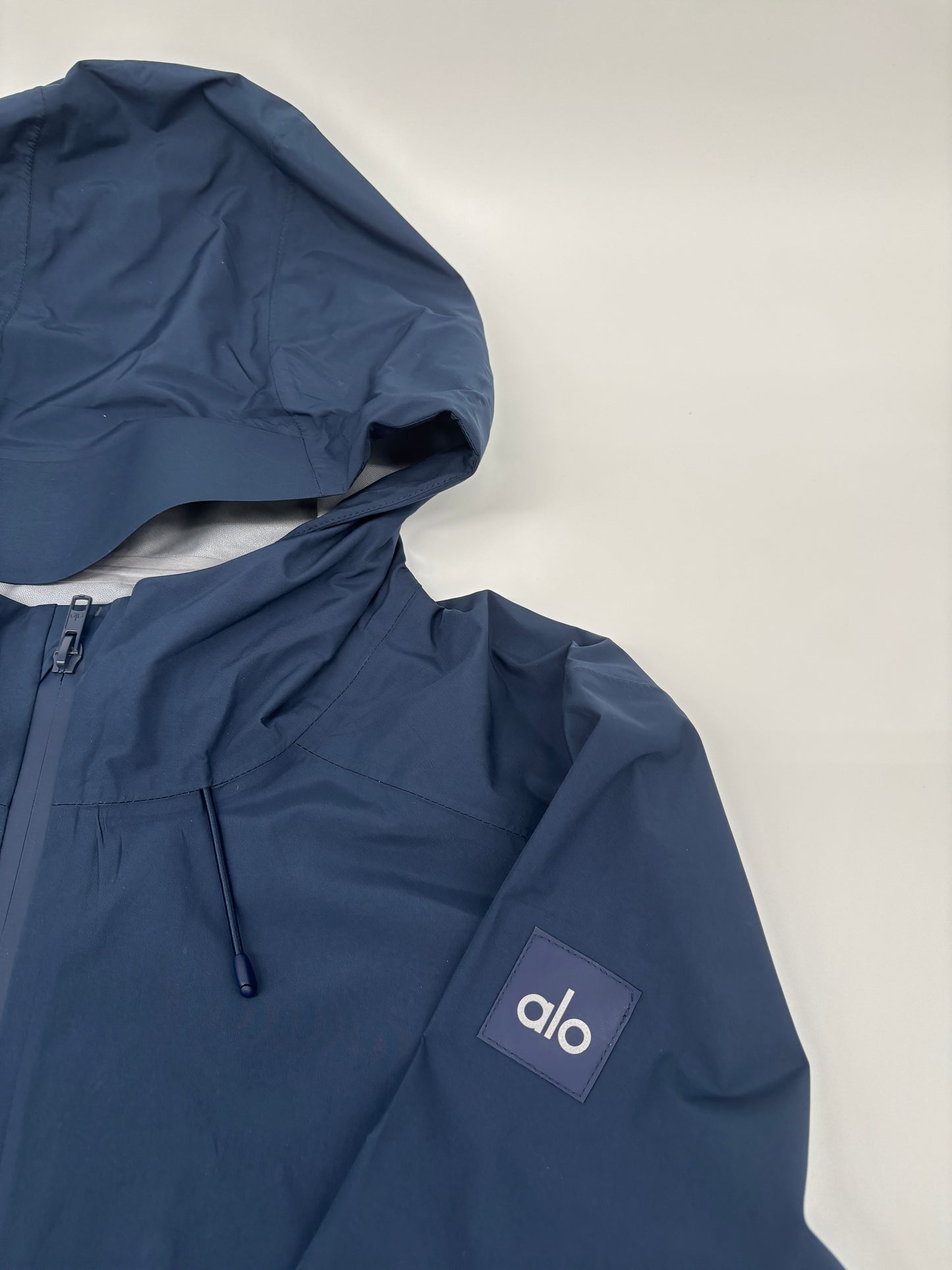 ALO ALPHA SHELL JACKET