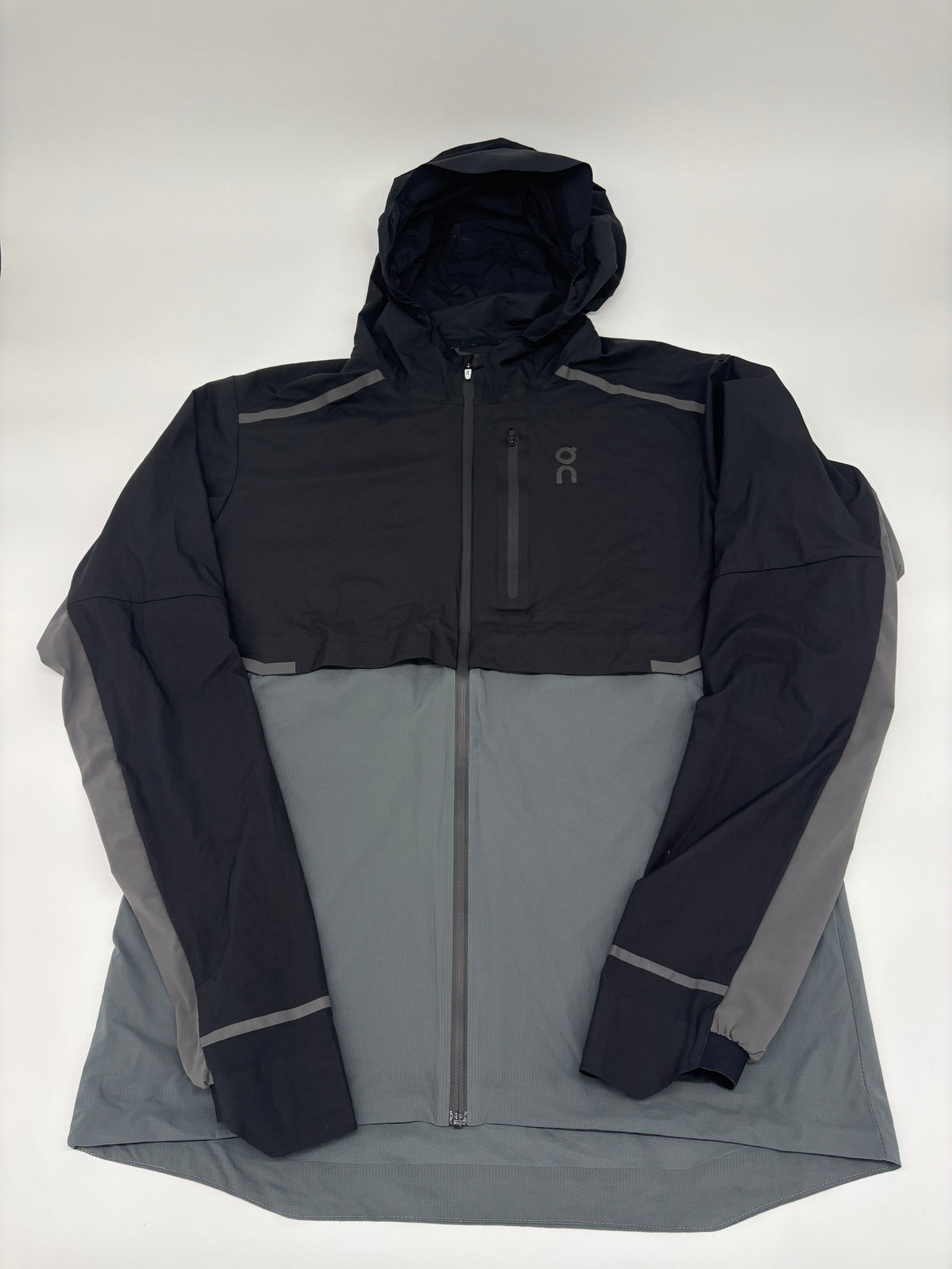 ON RUNNING JACKET