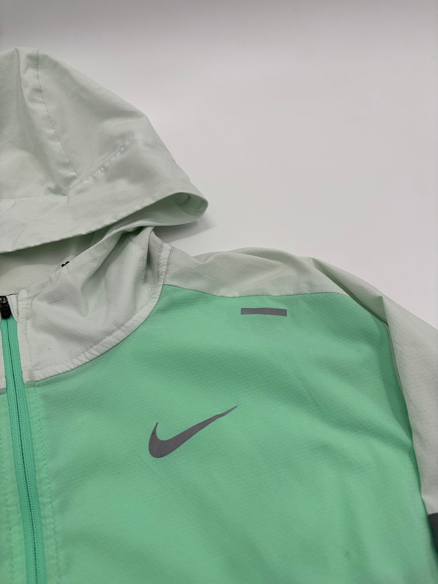NIKE MINT JACKET