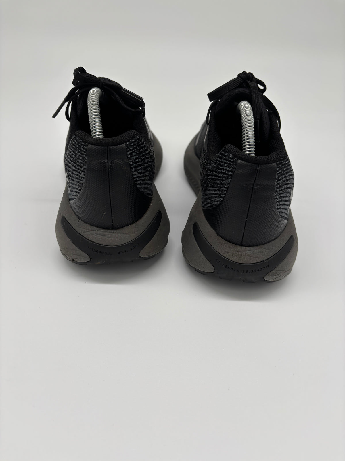 MERRELL TRAINERS