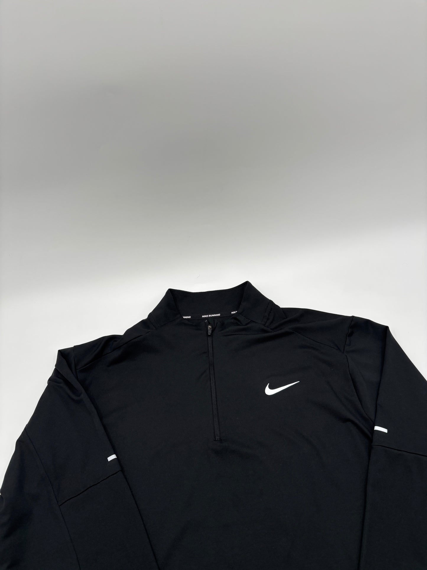 NIKE HALF ZIP