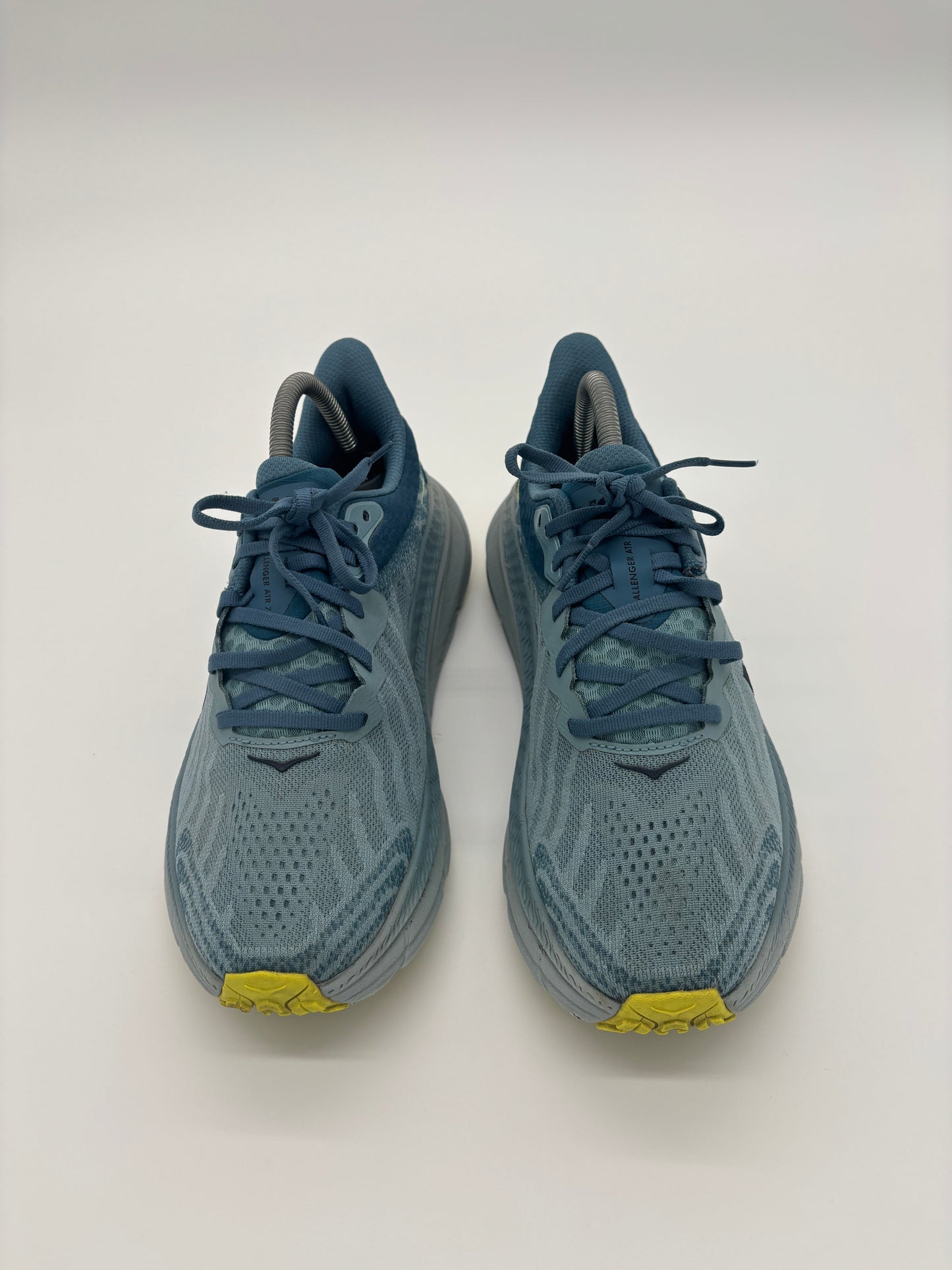 HOKA TRAINERS