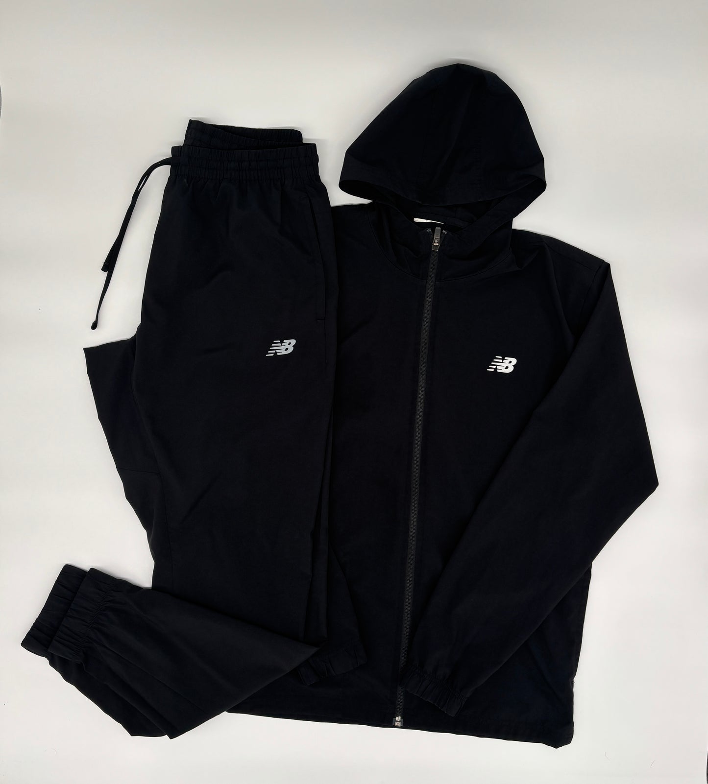 NEW BALANCE TRACKSUIT