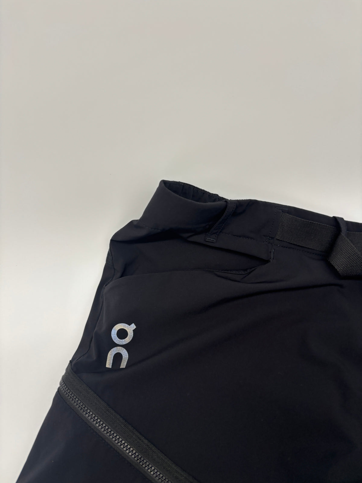 ON RUNNING TREK PANTS