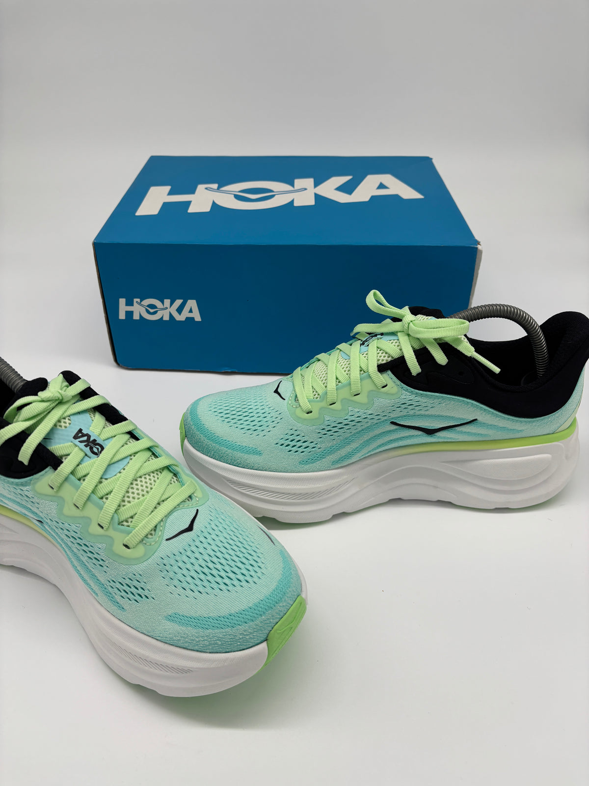 HOKA BONDI 9 TRAINERS