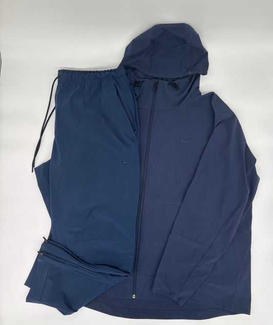 NIKE TRACKSUIT
