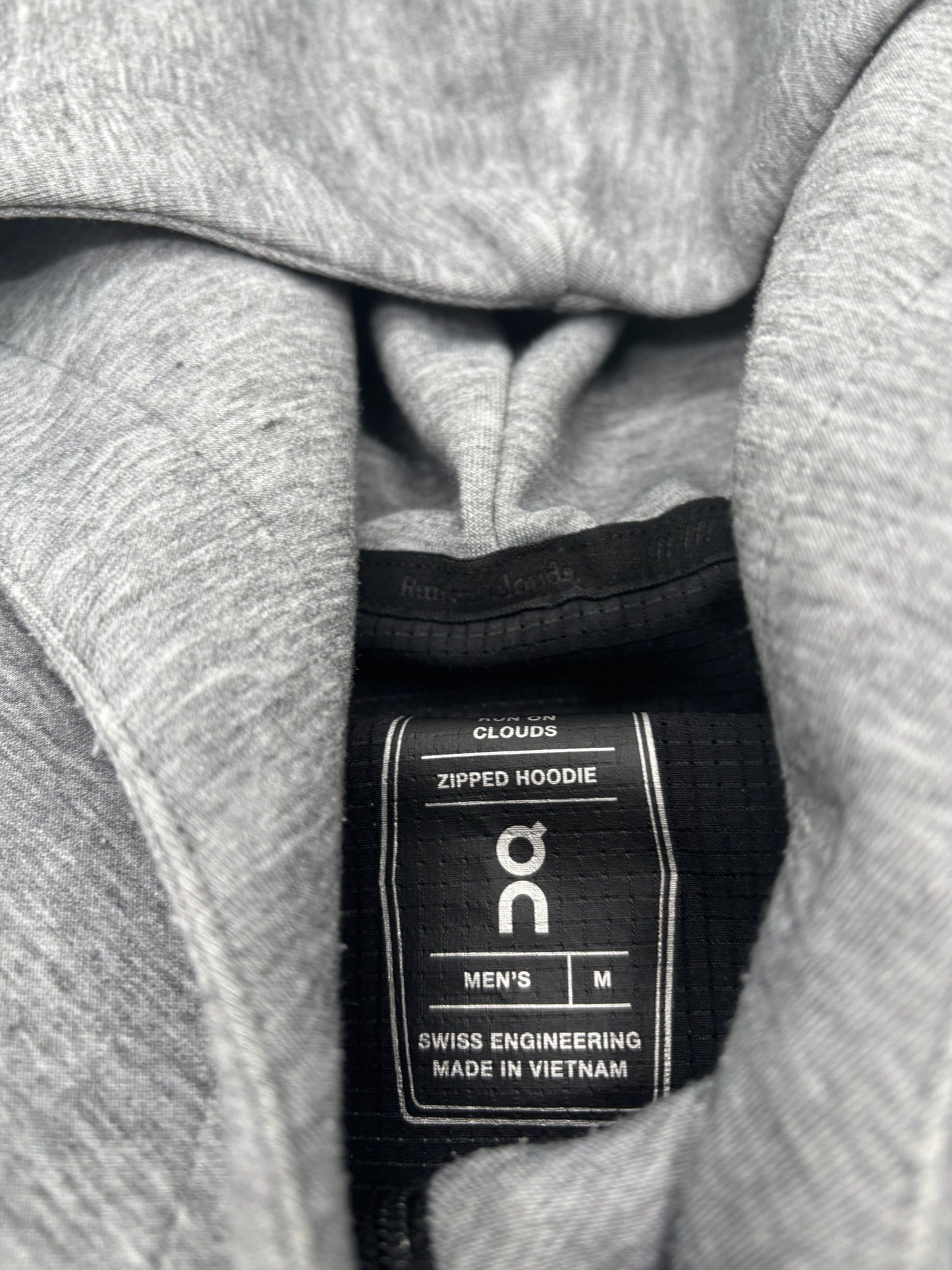 ON RUNNING HOODIE