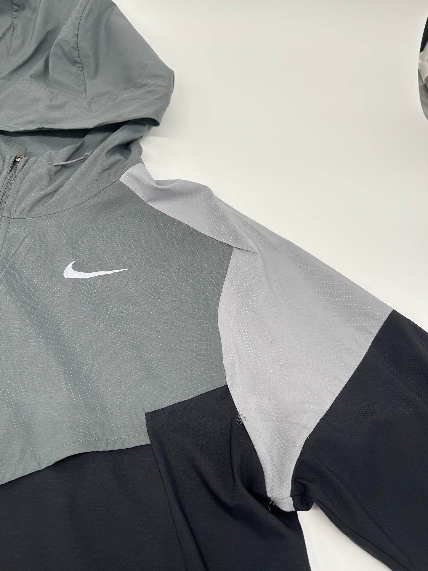 NIKE JACKET
