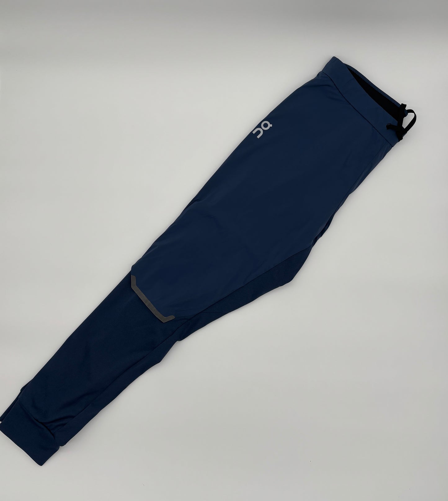 ON RUNNING PANTS
